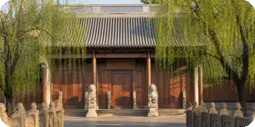 Qian Kings Shrine — Dawn in the Shrine Courtyard